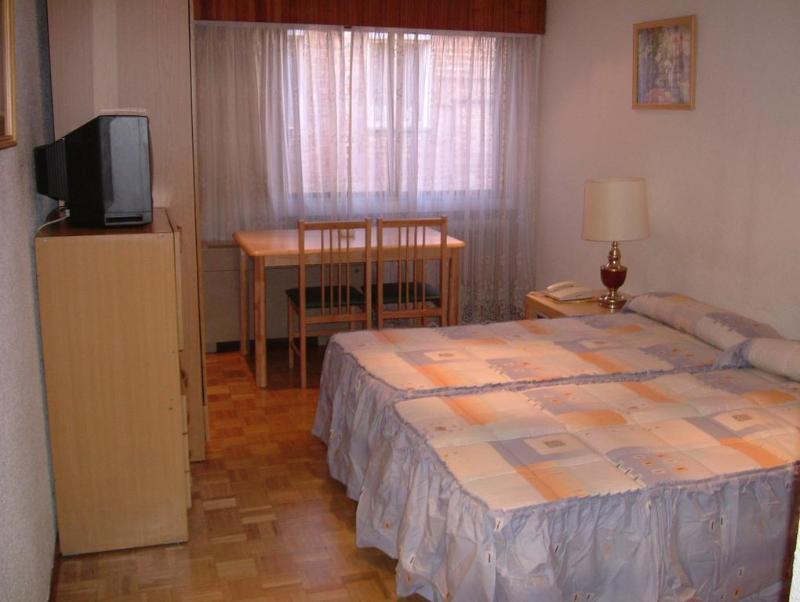 Apartamentos Goya 75 Мадрид Екстериор снимка